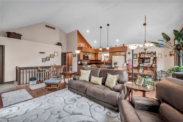 2671 Gayer Road, Valley City, OH 44280