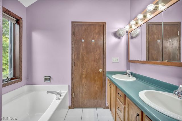 2671 Gayer Road, Valley City, OH 44280