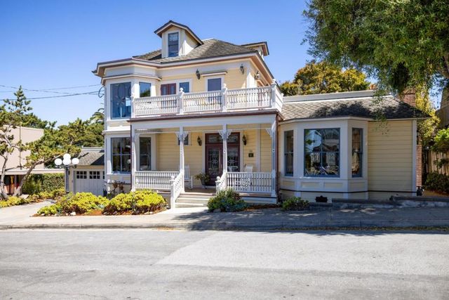 131 7th Street, Pacific Grove, CA 93950