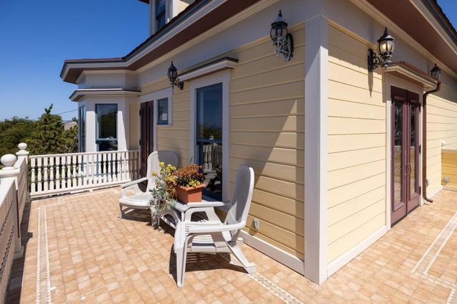 131 7th Street, Pacific Grove, CA 93950