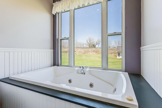 17275 Garvey Road, Sylvan Twp, MI 48118