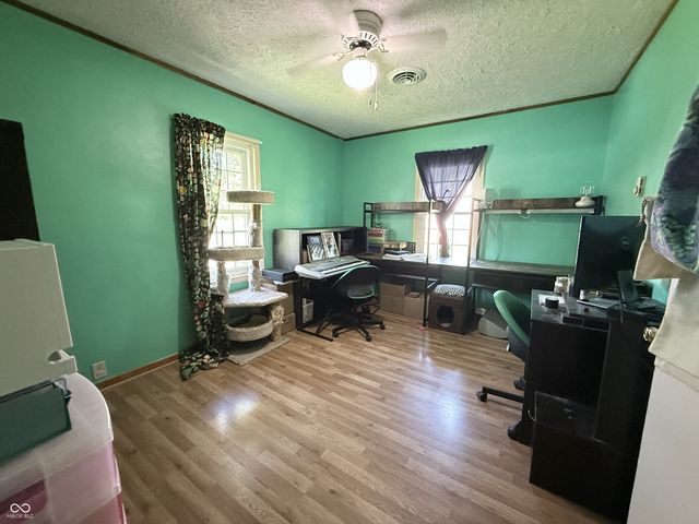 8200 W Lone Beech Drive, Muncie, IN 47304