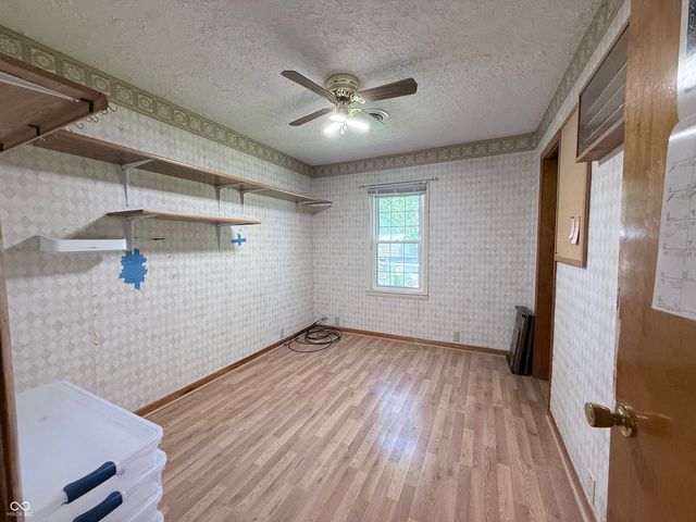 8200 W Lone Beech Drive, Muncie, IN 47304
