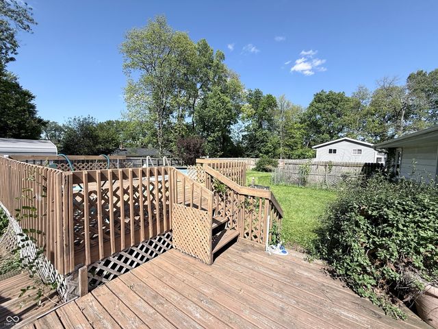 8200 W Lone Beech Drive, Muncie, IN 47304