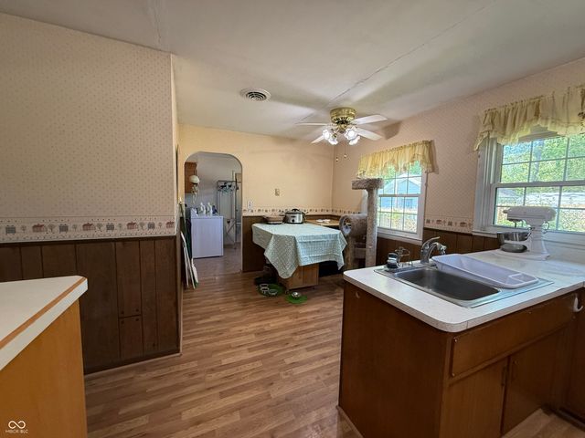 8200 W Lone Beech Drive, Muncie, IN 47304