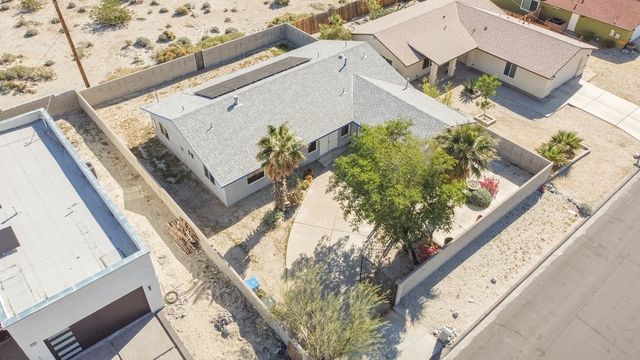 15780 La Vida, Palm Springs, CA 92262