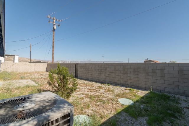 15780 La Vida, Palm Springs, CA 92262