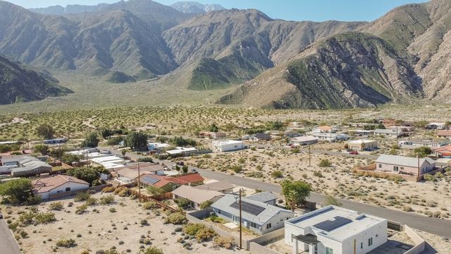 15780 La Vida, Palm Springs, CA 92262