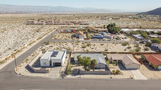 15780 La Vida, Palm Springs, CA 92262