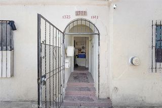 1321 Fedora, Los Angeles, CA 90006