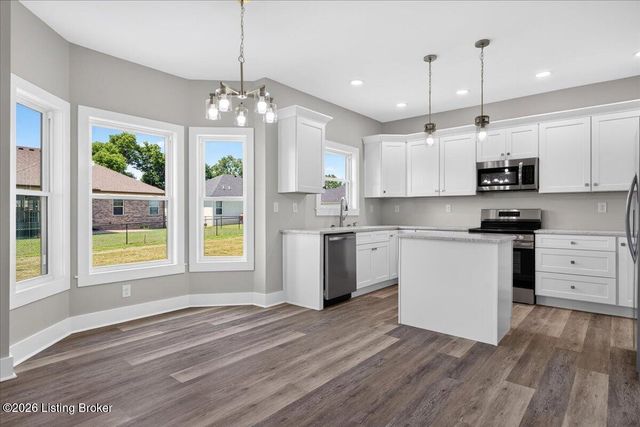 207 Bischoff Way, Shepherdsville, KY 40165