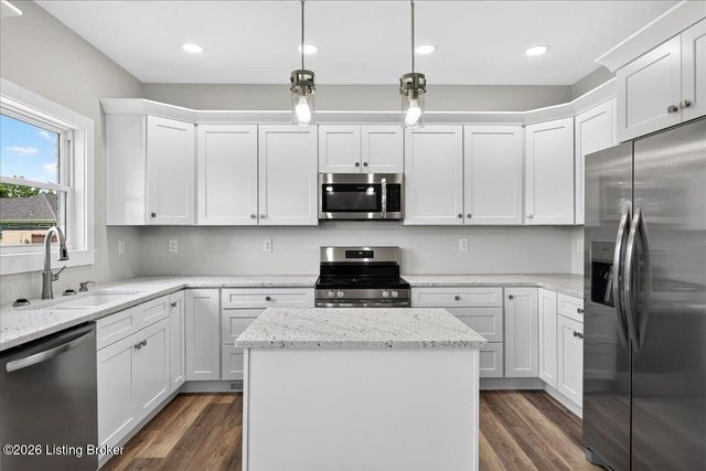 207 Bischoff Way, Shepherdsville, KY 40165