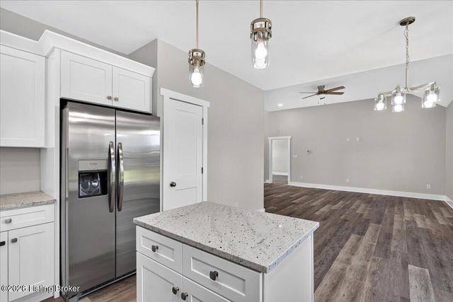 207 Bischoff Way, Shepherdsville, KY 40165