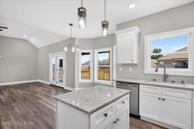 207 Bischoff Way, Shepherdsville, KY 40165