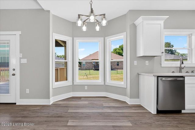 207 Bischoff Way, Shepherdsville, KY 40165