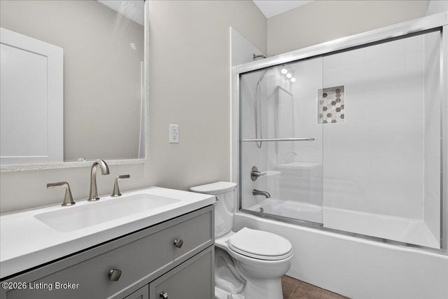 207 Bischoff Way, Shepherdsville, KY 40165