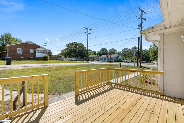 500 Whitehall Road, Anderson, SC 29625