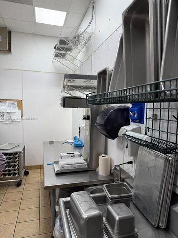 6815 Biscayne Blvd, Miami, FL 33138