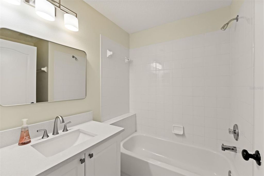 Image 23 of property listing at 6865 BOUGAINVILLEA CRESCENT DRIVE, Orlando, FL 32809