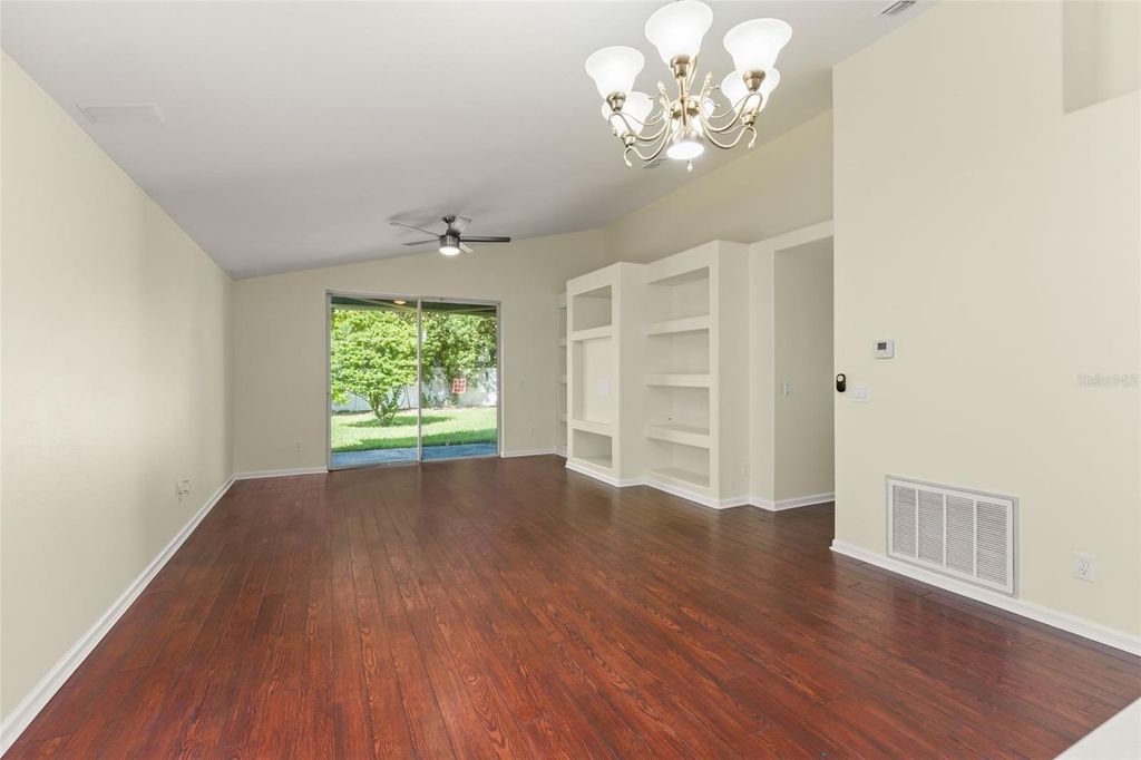 Image 31 of property listing at 6865 BOUGAINVILLEA CRESCENT DRIVE, Orlando, FL 32809