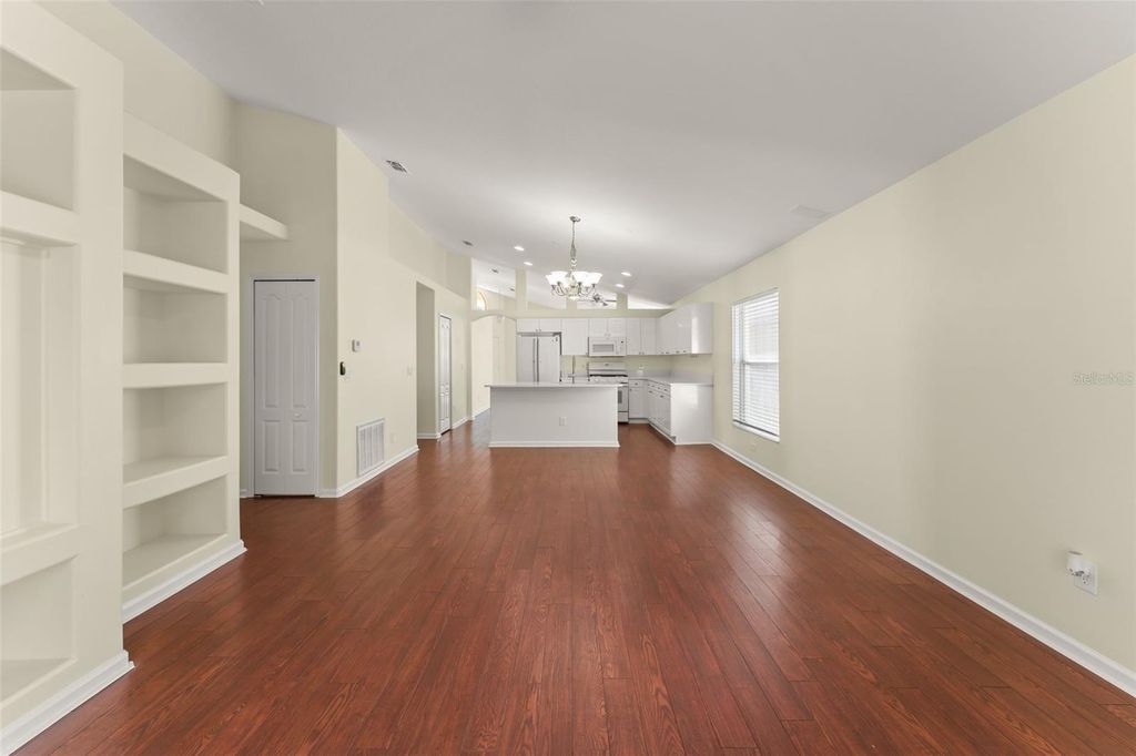Image 36 of property listing at 6865 BOUGAINVILLEA CRESCENT DRIVE, Orlando, FL 32809