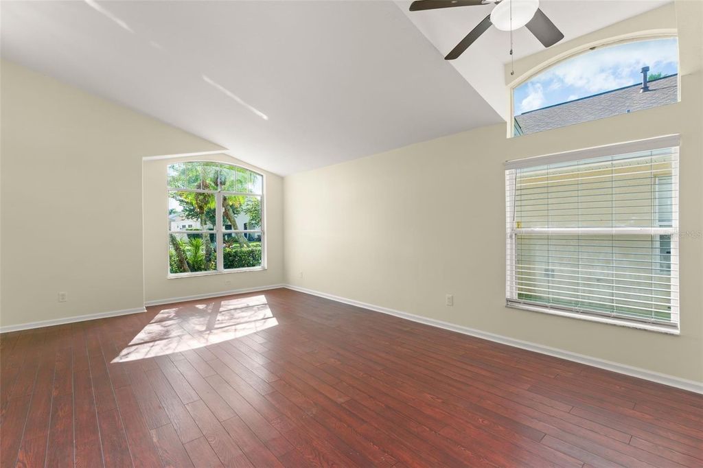 Image 6 of property listing at 6865 BOUGAINVILLEA CRESCENT DRIVE, Orlando, FL 32809