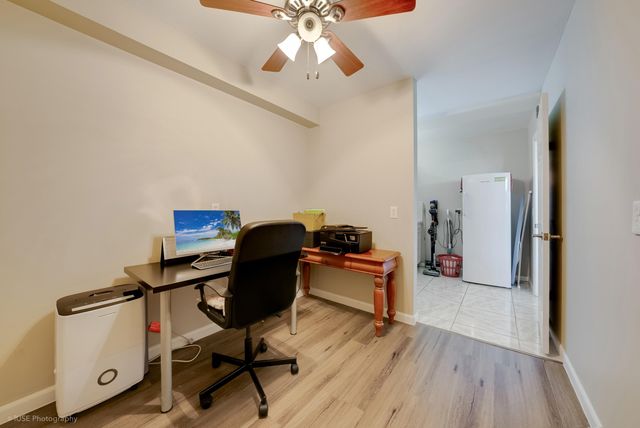1528 Whitehall Drive 303, Davie, FL 33324