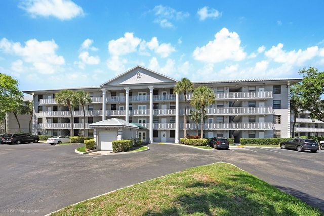 1528 Whitehall Drive 303, Davie, FL 33324