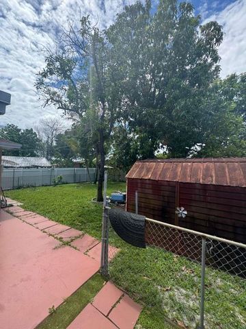 252 E 37th Street, Hialeah, FL 33013