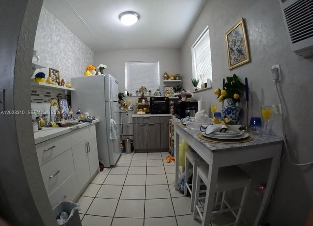 252 E 37th Street, Hialeah, FL 33013