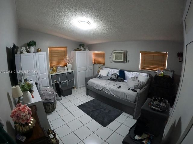 252 E 37th Street, Hialeah, FL 33013
