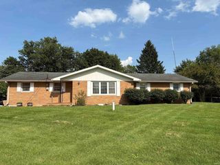 2300 N Country Club Road, Muncie, IN 47303