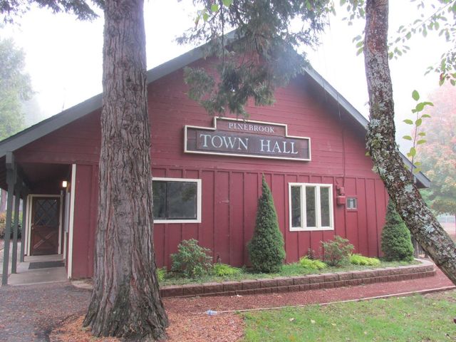 1708 Bear Clover Ct, Arnold, CA 95223