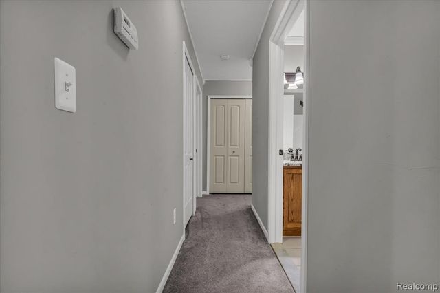 23676 Lori Drive, Flat Rock, MI 48134