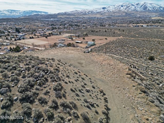 9425 Spearhead Way, Reno, NV 89506