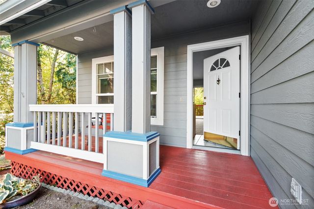 6018 Silver Oaks Court SE, Tumwater, WA 98501