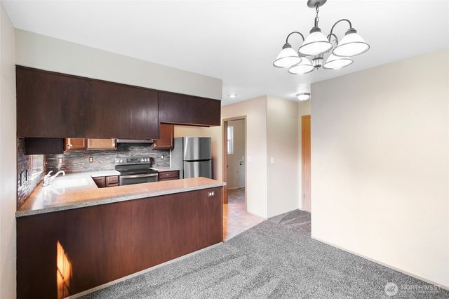 6018 Silver Oaks Court SE, Tumwater, WA 98501