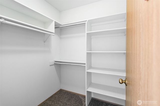 6018 Silver Oaks Court SE, Tumwater, WA 98501