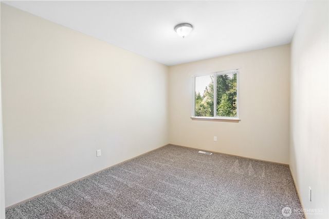 6018 Silver Oaks Court SE, Tumwater, WA 98501