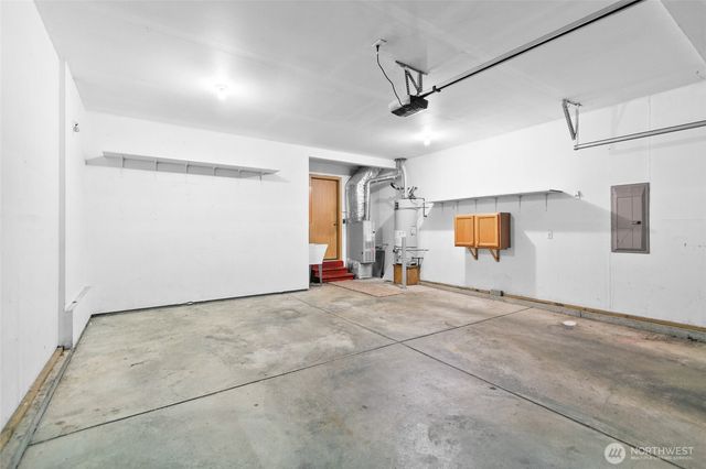 6018 Silver Oaks Court SE, Tumwater, WA 98501