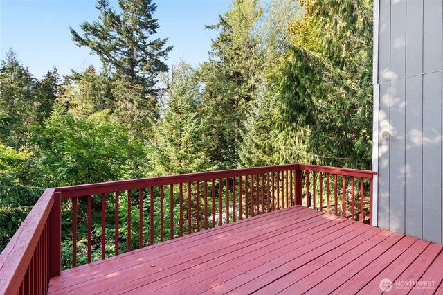 6018 Silver Oaks Court SE, Tumwater, WA 98501