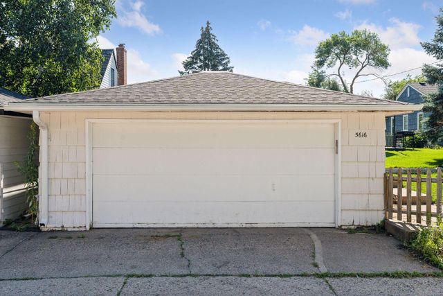 5616 Upton Avenue S, Minneapolis, MN 55410