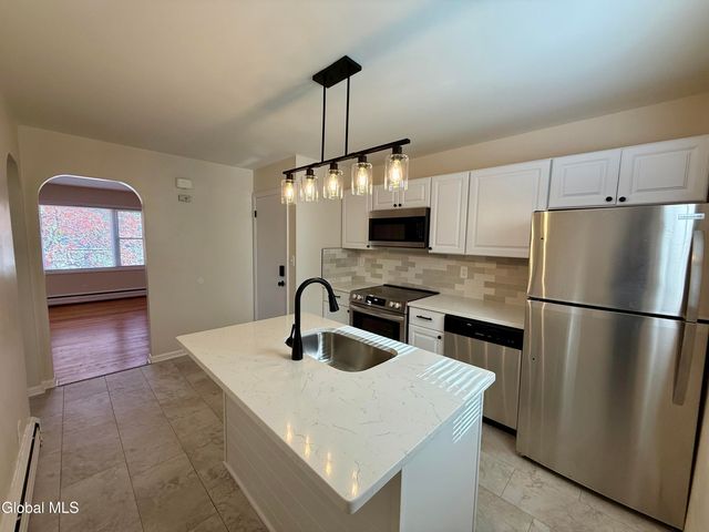 13 Anthony Lane 1, Colonie, NY 12205