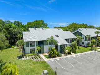 5280 SE Seascape Way 101, Stuart, FL 34997