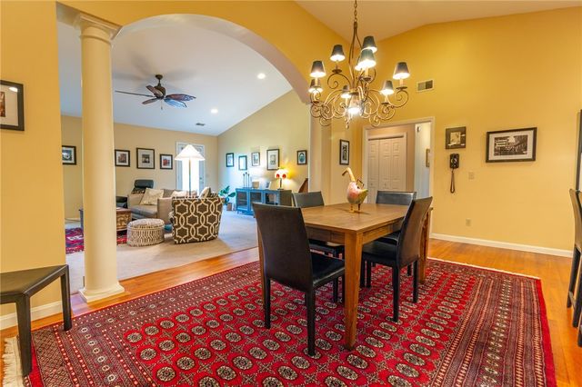 138 Abbey Rd, Neshannock Twp, PA 16105