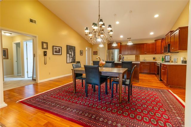 138 Abbey Rd, Neshannock Twp, PA 16105