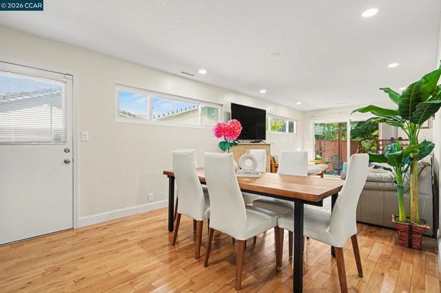 2715 2715 Sargent Ave, San Pablo, CA 94806