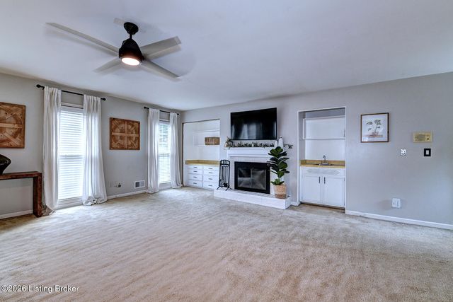 6712 Foxcroft Rd, Prospect, KY 40059