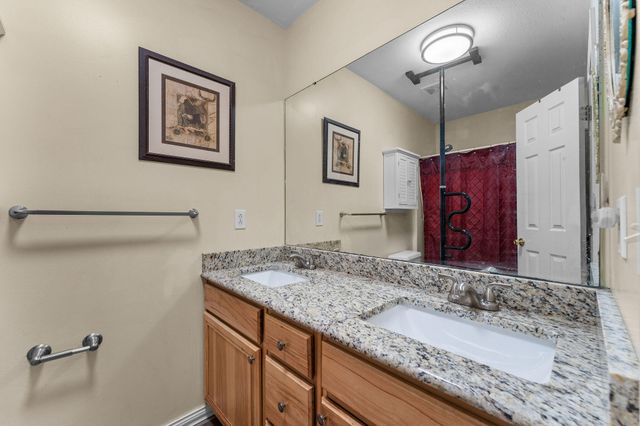 371 Cougar Trail E, Branson, MO 65616