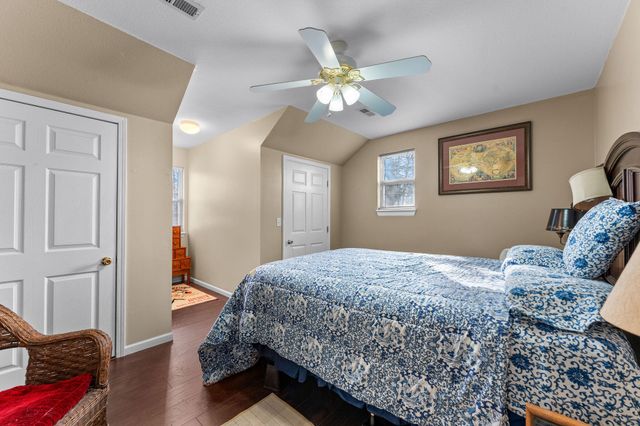 371 Cougar Trail E, Branson, MO 65616